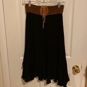 One the land Black Flowy skirt